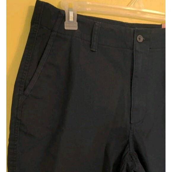 New OLD NAVY Broken-In Straight Blue Flat Front Shorts Men's Sz. 34 10” Inseam - Picture 2 of 8